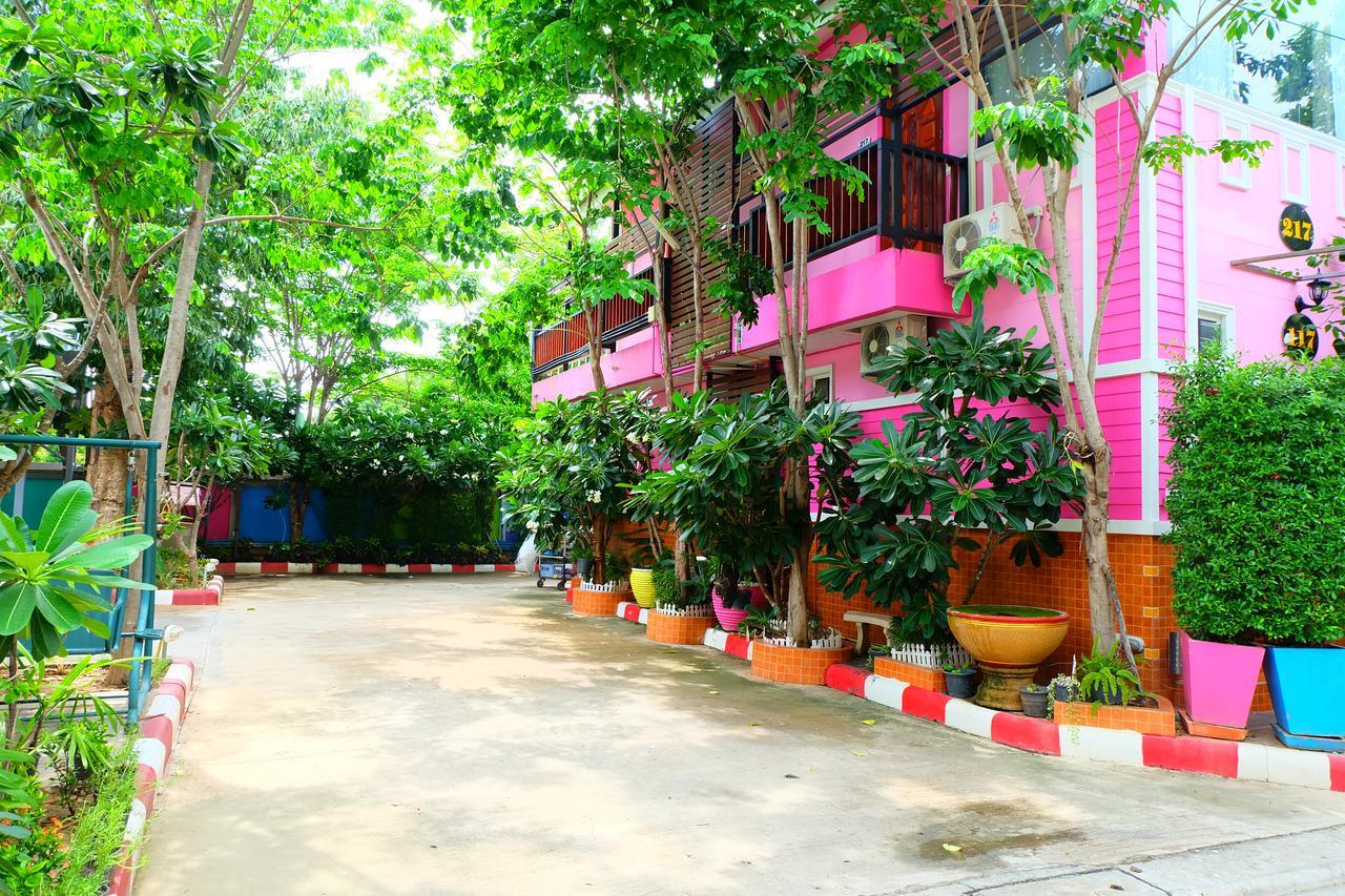 Rak Kun Resort 2 Nakhon Sawan Exterior foto